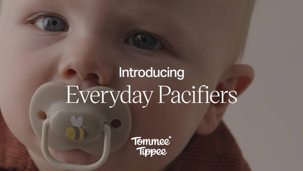 Tommee Tippee Moda Pacifiers, BPA-Free Silicone Baglet, Includes Steriliser Box, 18-36 months, Pack of 2 Pacifiers - image 2 of 7