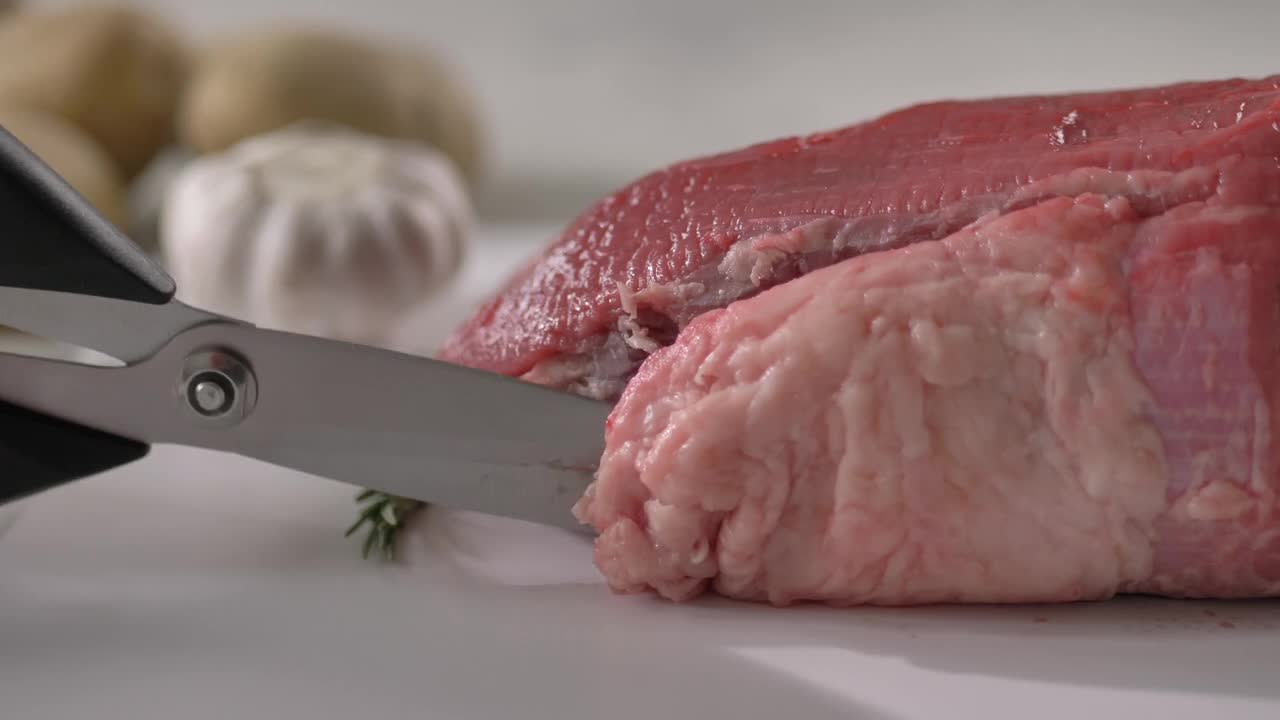 thumbnail video image 2 of Towle Living Wave Forged Satin Gold 20-piece Stainless Steel Flatware Set, Service for 4, 2 of 8