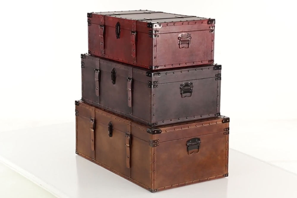 DecMode Rustic Wood Stacked Style Storage Trunk, Set of 3 32", 29", 26