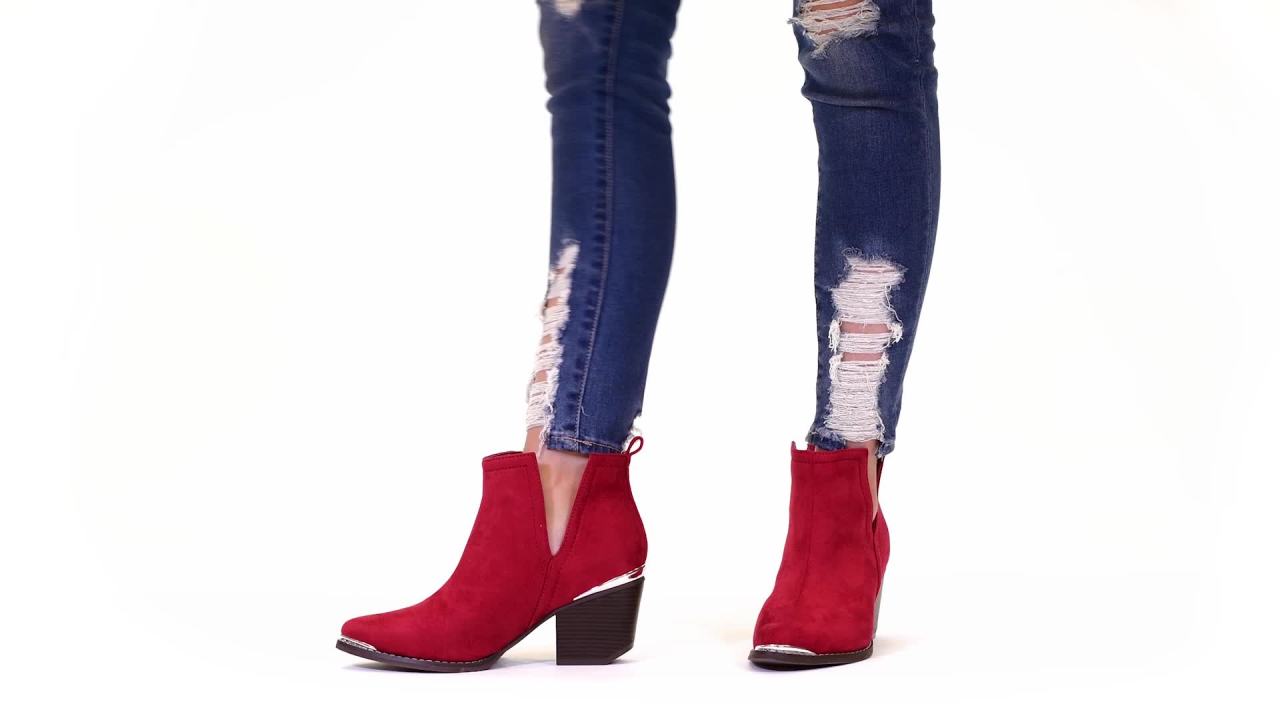 thumbnail video image 2 of Journee Womens Issla Pull On Stacked Heel Booties, Widths Available, 2 of 10