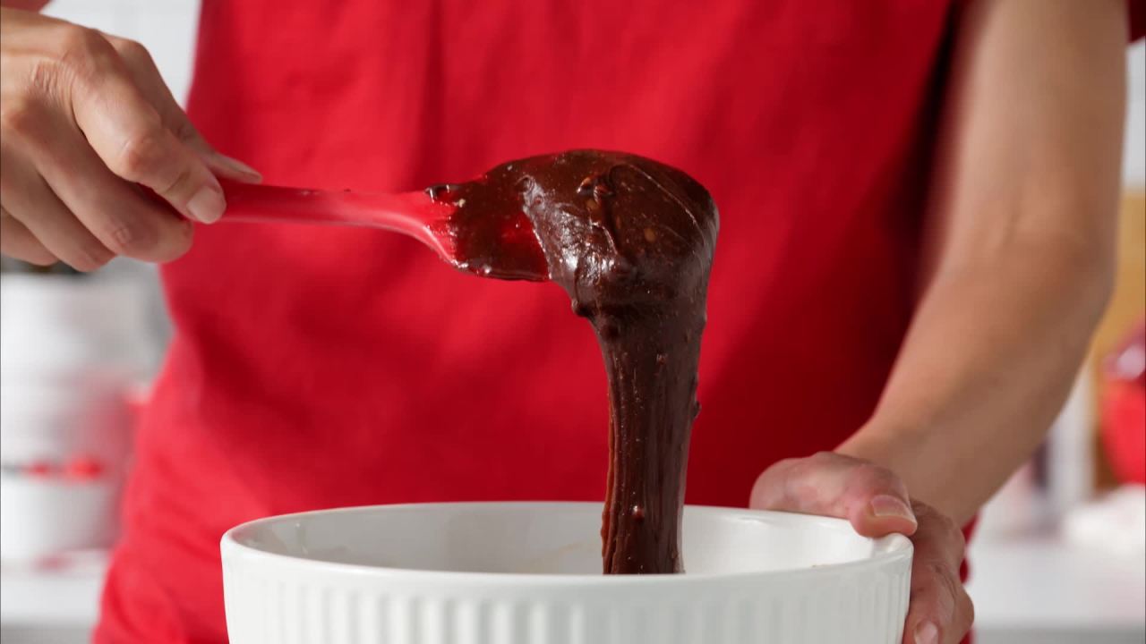 thumbnail video image 2 of Baker's Semi-Sweet Chocolate Premium Baking Bar with 56% Cacao, 4 oz Box, 2 of 12