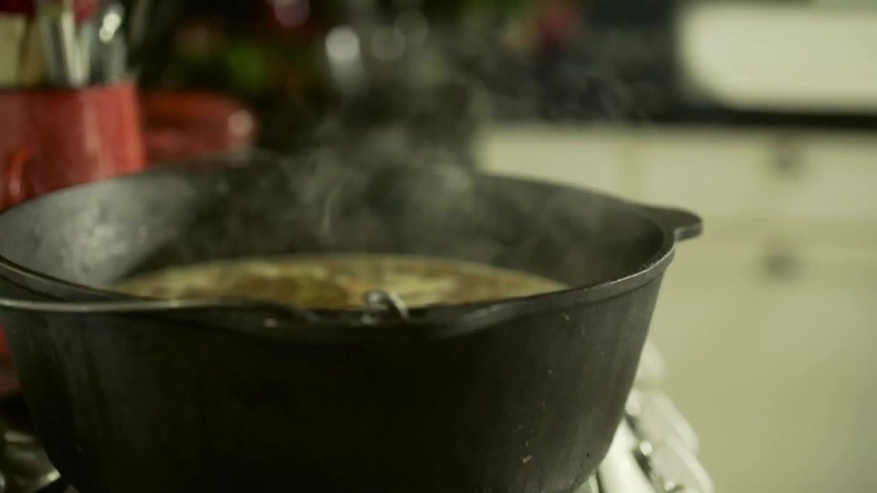 thumbnail video image 2 of Zatarain's No Artificial Flavors Gumbo Mix, 7.0 oz Box, 2 of 14