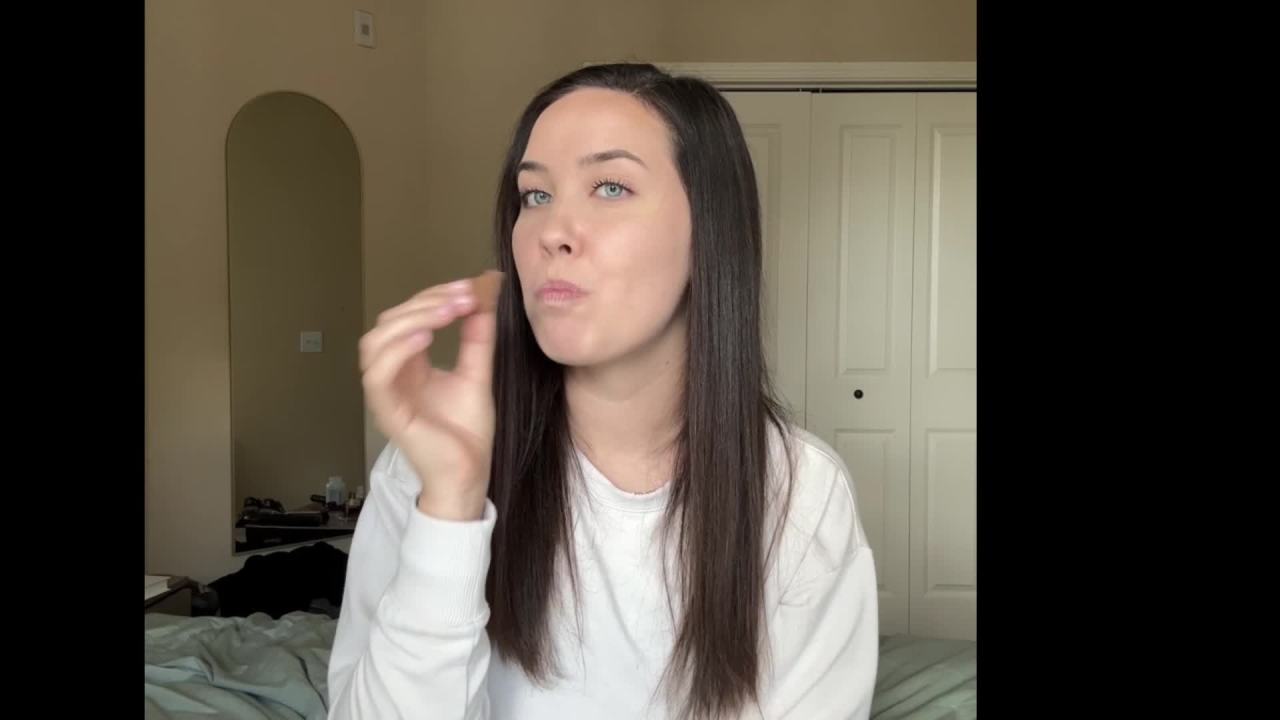 thumbnail video image 2 of (2 pack) Lindt Lindor Milk Chocolate Truffle Candy Bar, 3.5 oz., 2 of 13