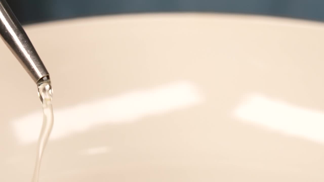 thumbnail video image 2 of McCormick Crushed Jalapeno Pepper, 1.37 oz Bottle, 2 of 23