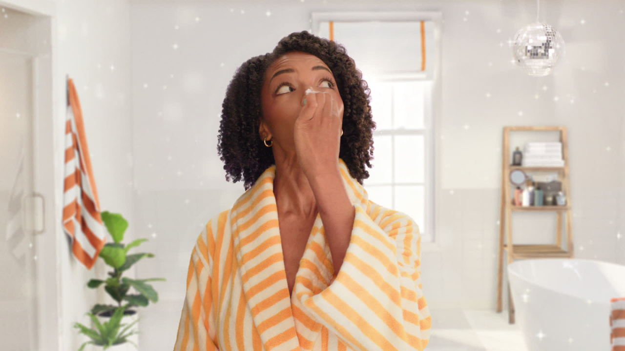 thumbnail video image 2 of hello Vitamin C Whitening Toothpaste with Fluoride, Natural Peppermint, 4.0 Oz Tube, 2 of 17