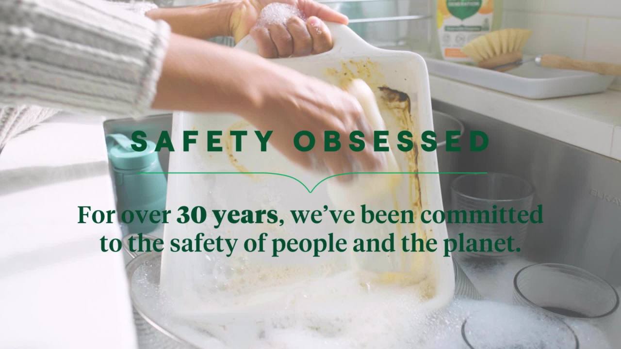 thumbnail video image 2 of Seventh Generation Disinfectant Spray Eucalyptus, Spearment & Thyme 13.9 fl oz, 2 of 9