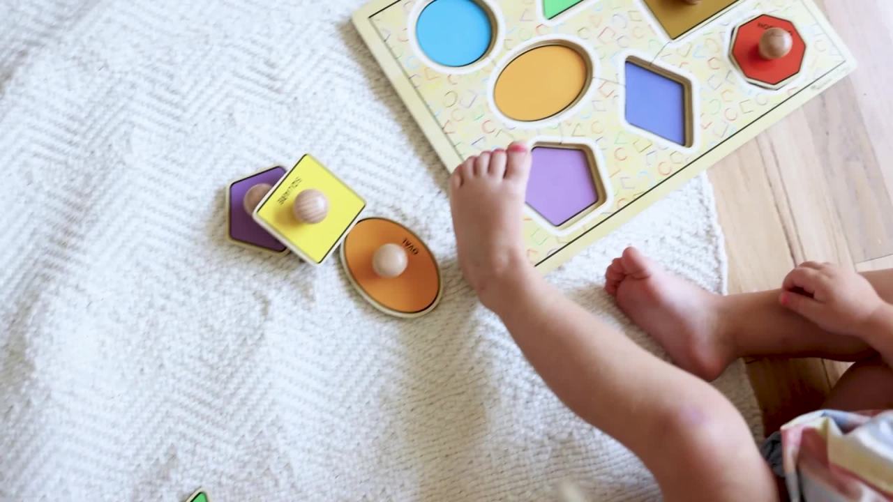thumbnail video image 2 of Melissa & Doug Deluxe Jumbo Knob Wooden Puzzle - Geometric Shapes (8 pcs), 2 of 10