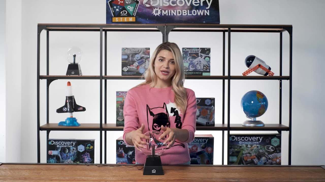 thumbnail video image 2 of Discovery #Mindblown Color Changing Glass Plasma Globe Lamp,1.7 lb, 6.25 in x 12.25 in, 2 of 13