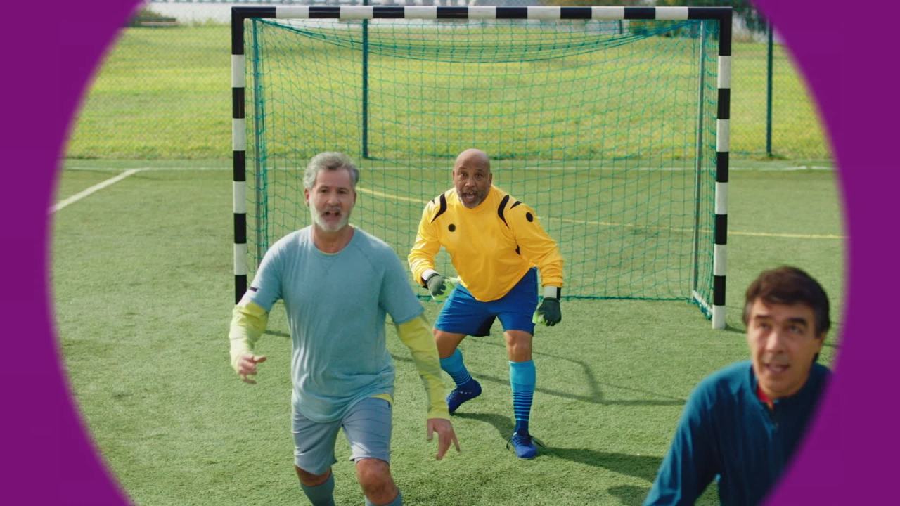 thumbnail video image 2 of Centrum Minis Silver Multivitamin for Adults 50 Plus, Supports Memory and Cognition, 320 Count, 2 of 13