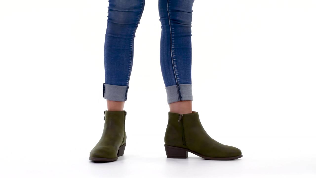 thumbnail video image 2 of Journee Womens Jayda Inside Zip Stacked Heel Booties, 2 of 10