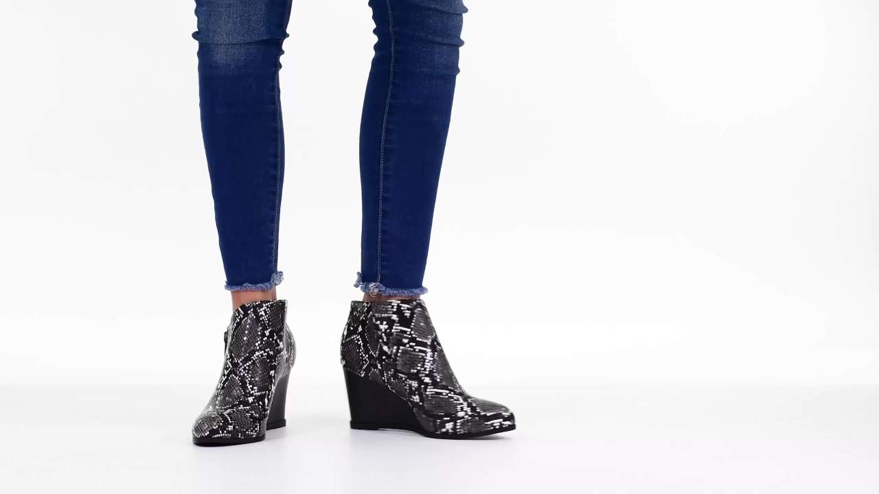 thumbnail video image 2 of Journee Womens Glam Inside Zip Wedge Booties, 2 of 10