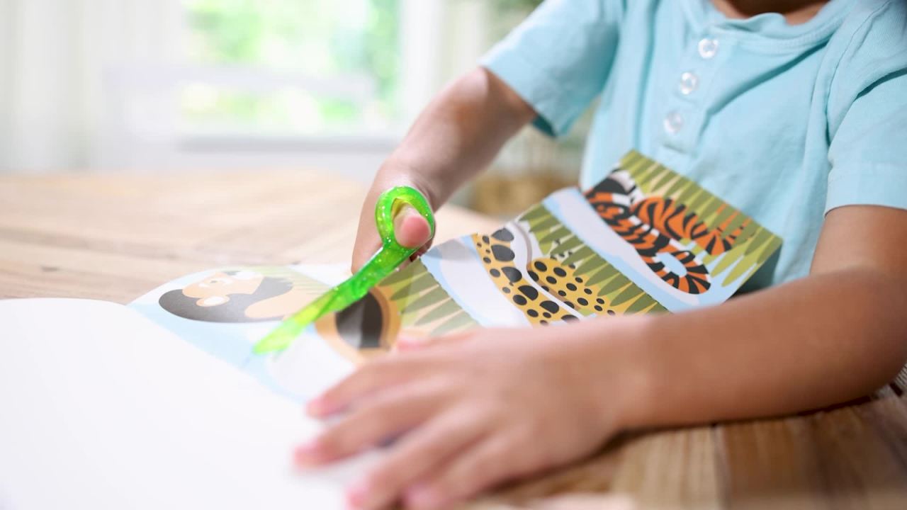 thumbnail video image 2 of Melissa & Doug Safari Scissor Skills Activity Pad with Child-Safe Scissors – 20 Pages, 2 of 10