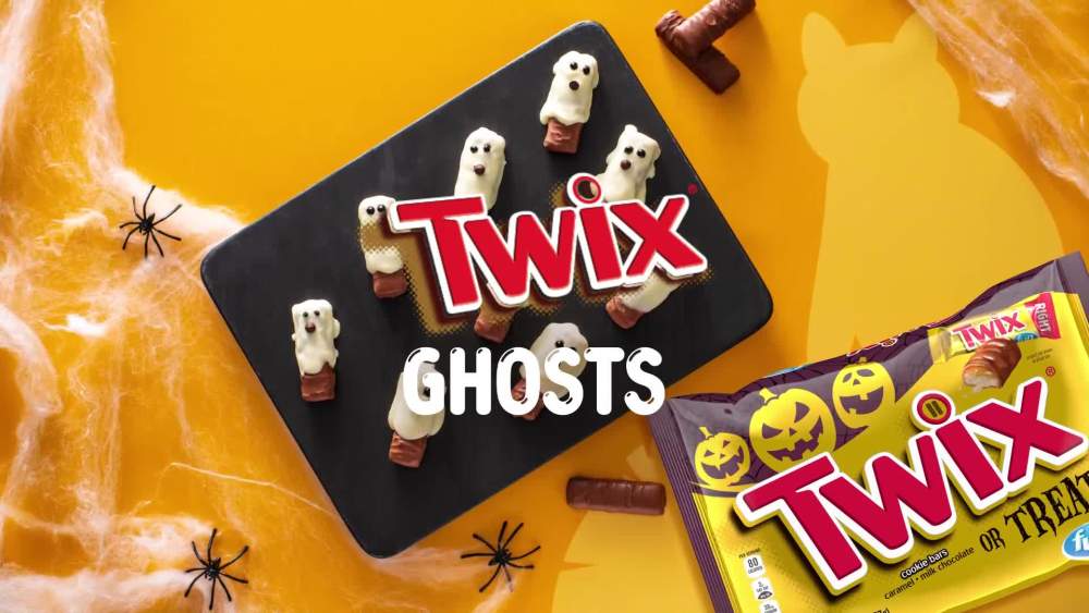 Twix Fun Size Halloween Chocolate Candy Bars - 10.83oz Bag - Walmart.com