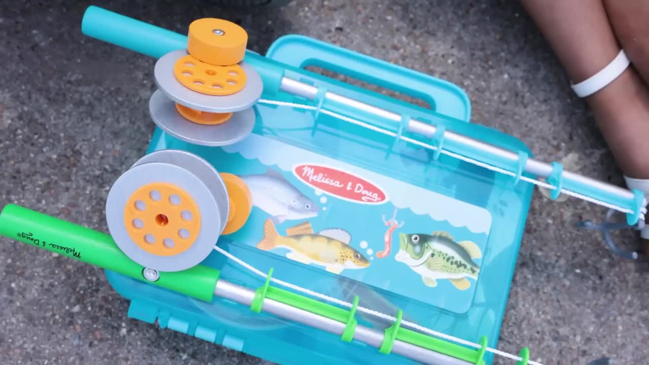 thumbnail video image 2 of Melissa & Doug Let’s Explore 21-Piece Fishing Play Set - FSC Certified, 2 of 11