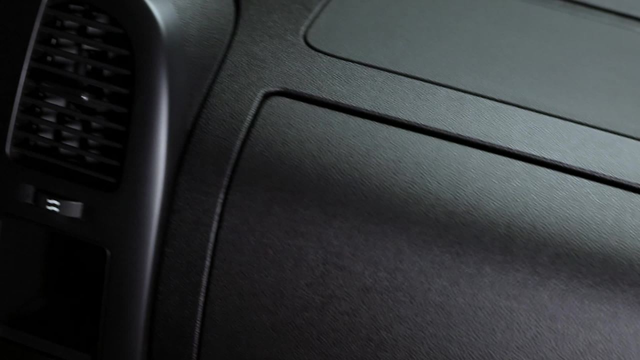 thumbnail video image 2 of Armor All Original Protectant Wipes (25 count), 2 of 11