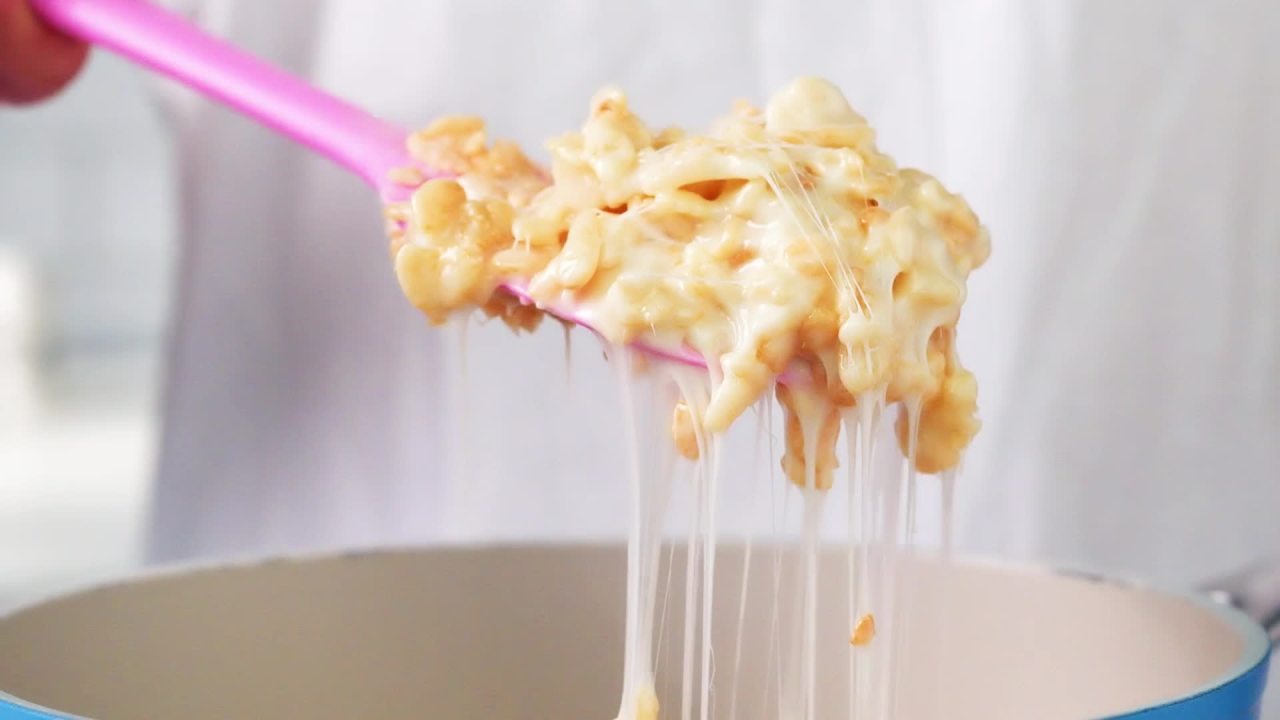 thumbnail video image 2 of Jet-Puffed Mini Marshmallows, 10 oz Bag, 2 of 16