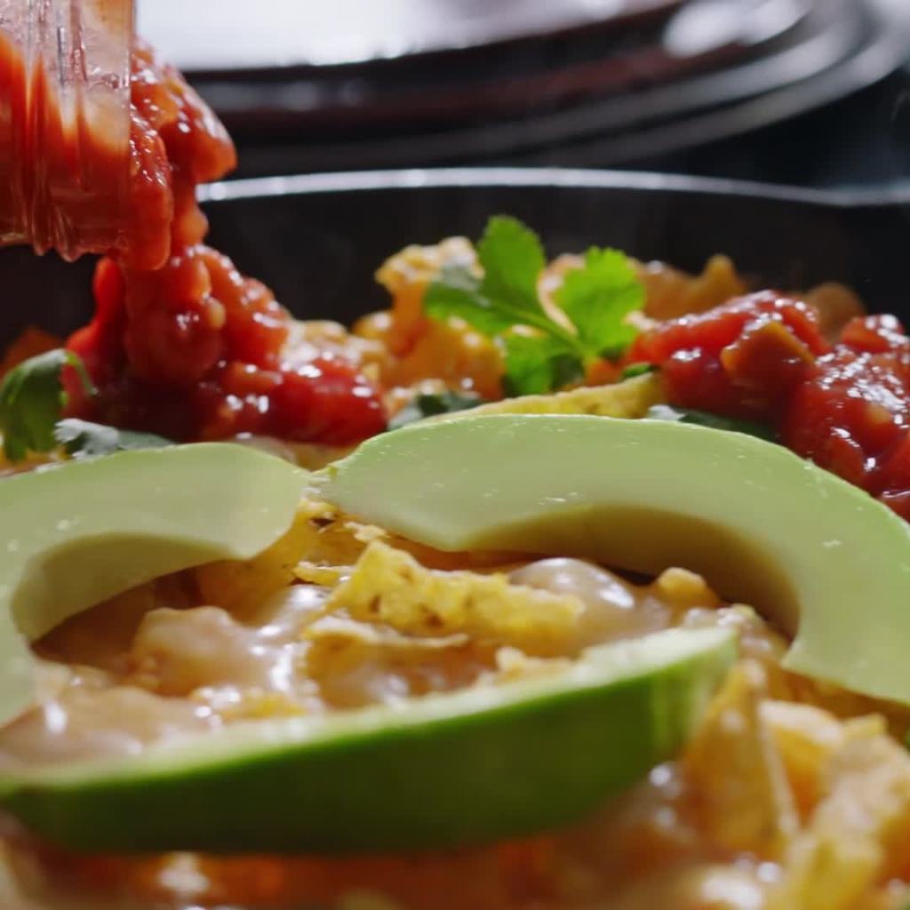 thumbnail video image 2 of Pace Chunky Salsa, Mild, 64 oz. Jar, 2 of 7