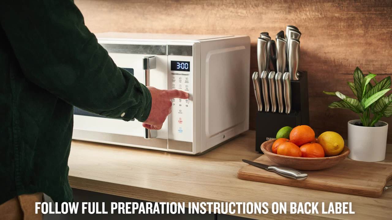 thumbnail video image 2 of Campbell’s Chunky Healthy Request Soup, Ready to Serve Old Fashioned Vegetable Beef Soup, 18.8 oz Can, 2 of 16