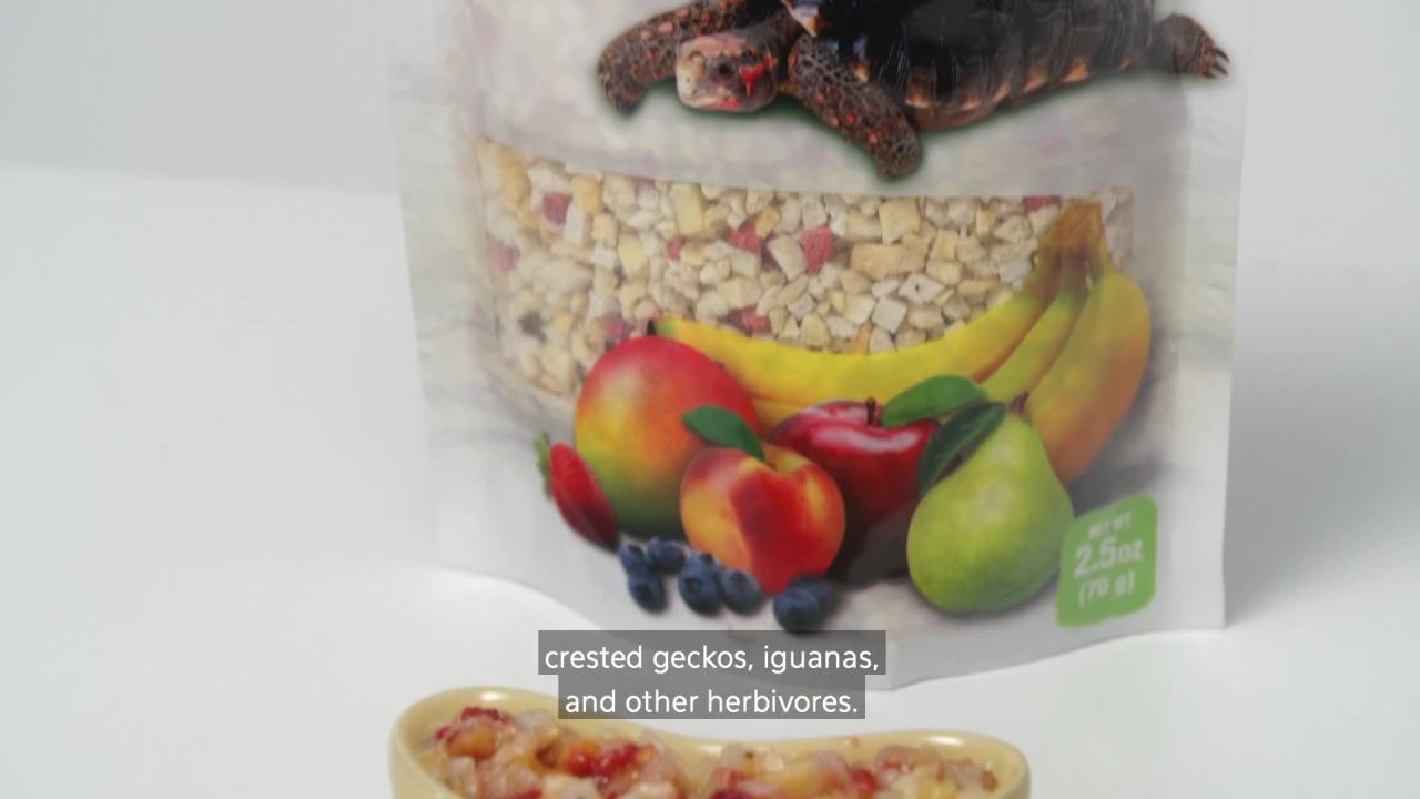 thumbnail video image 2 of Zilla Reptile Munchies Vegetable and Fruit Mix 4 oz., 2 of 12