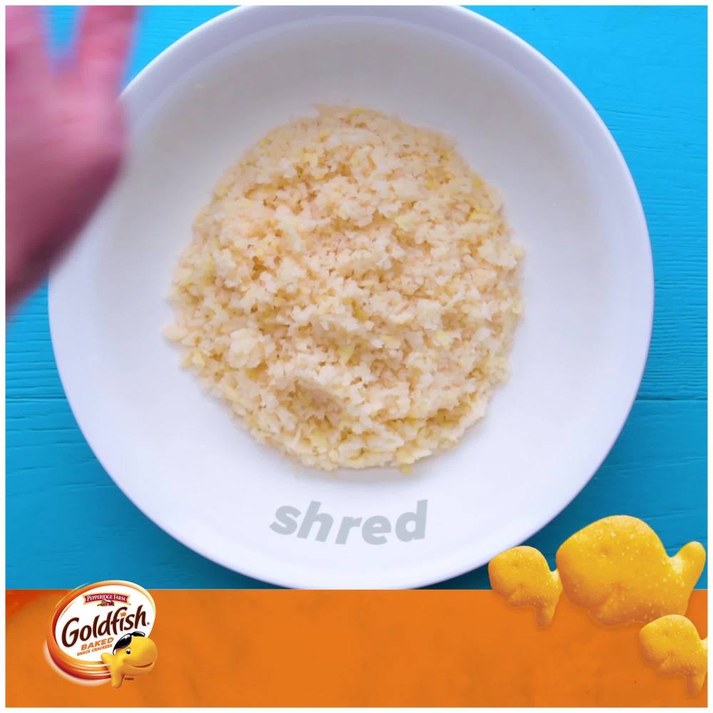 Goldfish Flavor Blasted Cheddar and Sour Cream Crackers, Snack Crackers