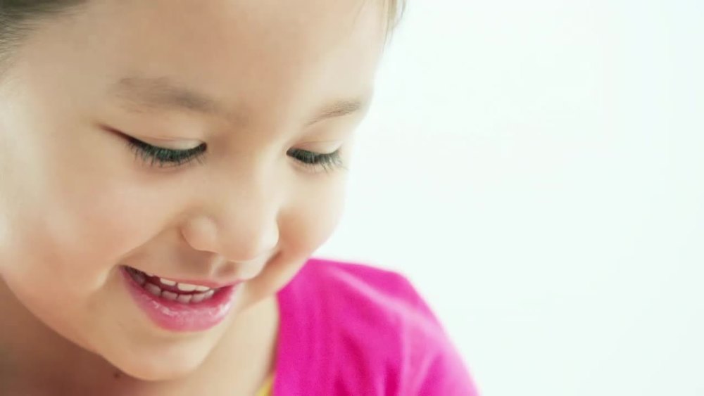 thumbnail video image 2 of LeapFrog LeapReader Reading and Writing System - Green, 2 of 16