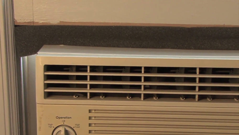 Duck Brand Window Air Conditioner Insulating Seal, 2.25 in. x 2.25 in