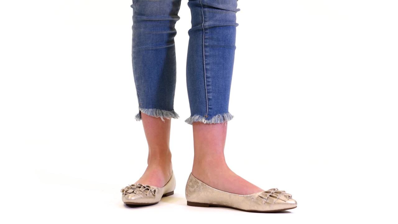 thumbnail video image 2 of Journee Womens Judy Slip On Pointed Toe Ballet Flats, Widths Available, 2 of 10