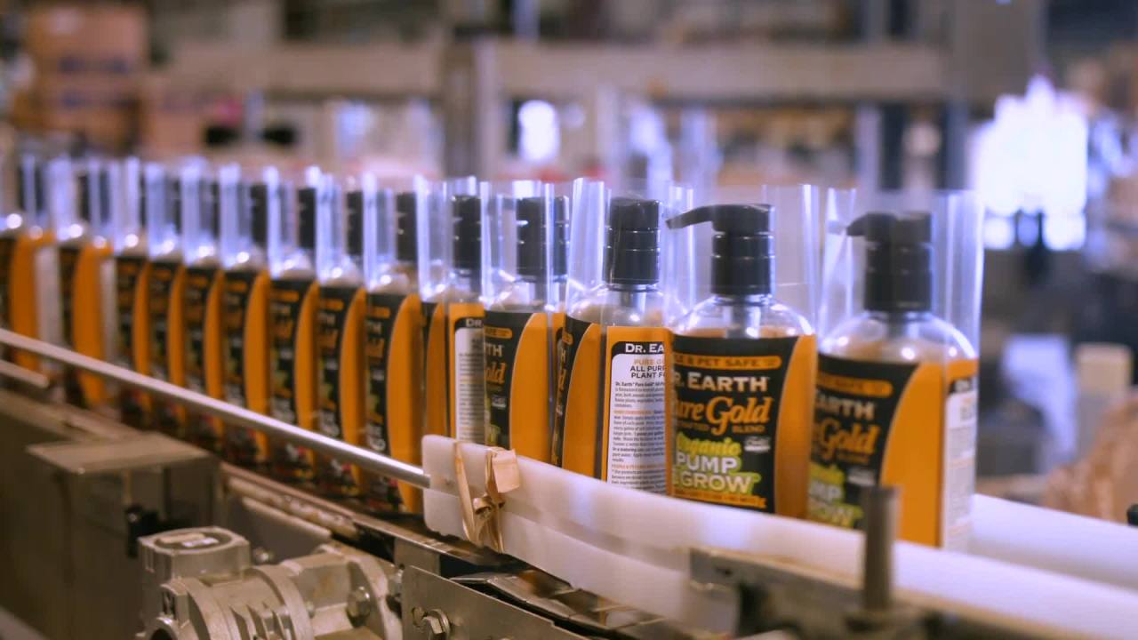 thumbnail video image 5 of Dr. Earth Organic & Natural Home Grown Tomato and Vegetable Food, 4-6-3 Fertilizer, 4 lb., 5 of 5