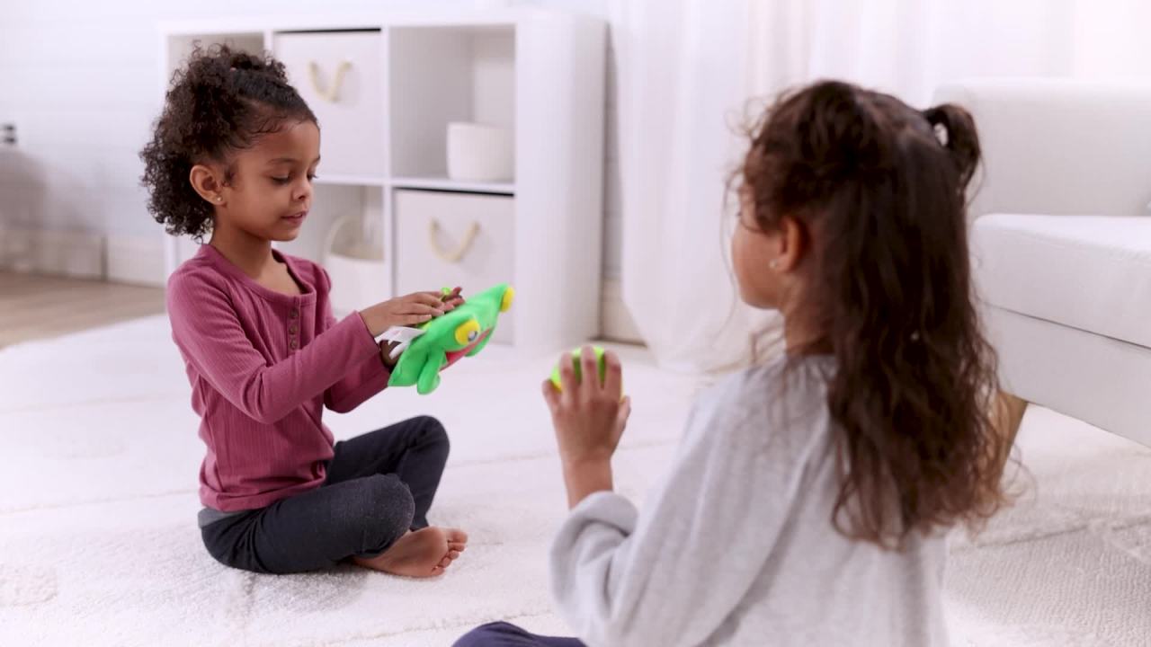 thumbnail video image 2 of Melissa & Doug Sunny Patch Skippy Frog Toss and Grip Action Game - 2 Mitts, 2 Soft Balls, 2 of 10