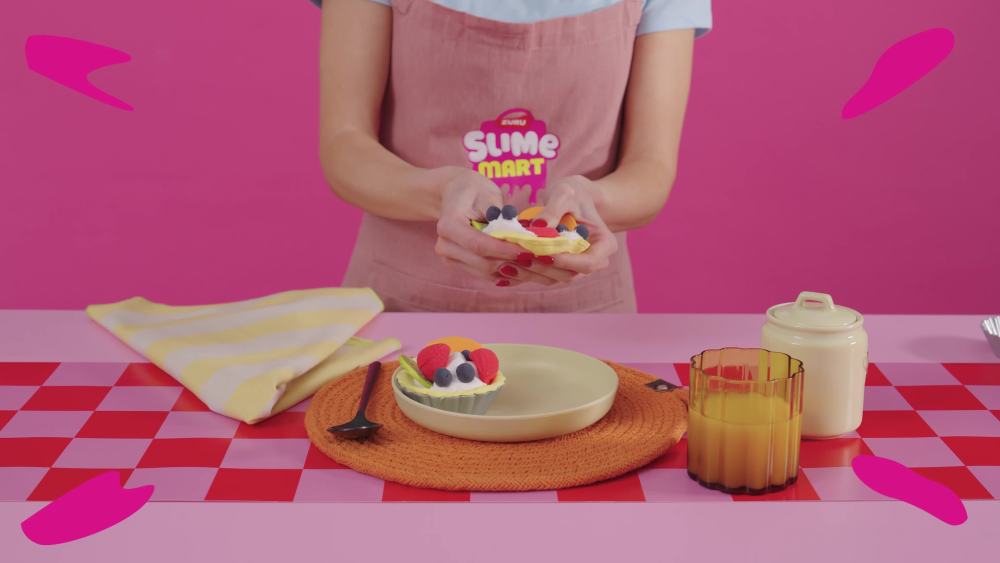 thumbnail video image 3 of Slime Mart Small Bag Fruit Tart Pretend Play Food Themed DIY Slime Craft Toys by ZURU, 3 of 10