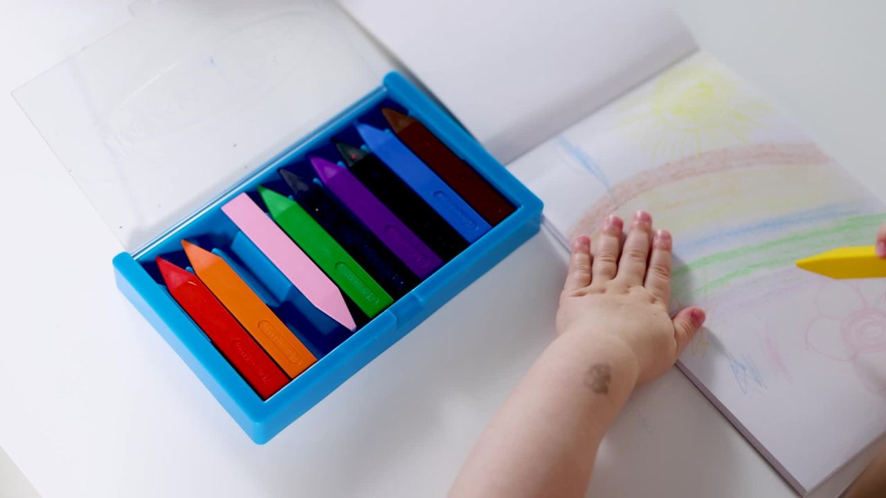thumbnail video image 2 of Melissa & Doug Jumbo Triangular Crayons - 10-Pack, Non-Roll, Flip-Top Case, 2 of 10