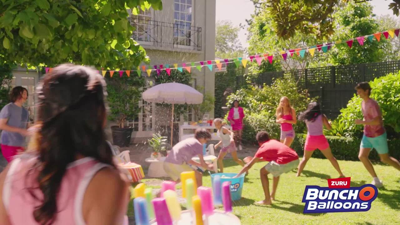 thumbnail video image 2 of Bunch O Balloons Tropical Party Self-Sealing Water Balloons (3 Pack), 2 of 17