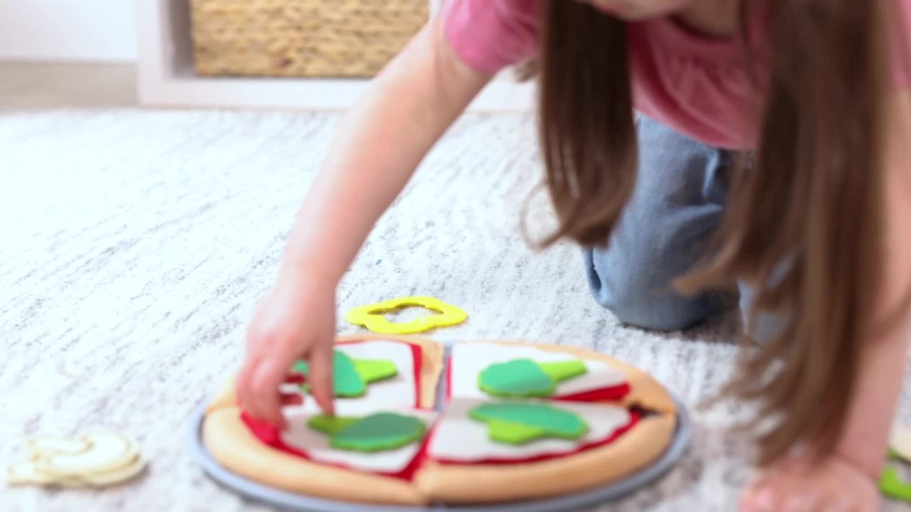 thumbnail video image 2 of Melissa & Doug Felt Food Mix And Match Pizza Play Food Set - 42 Pieces, 2 of 10