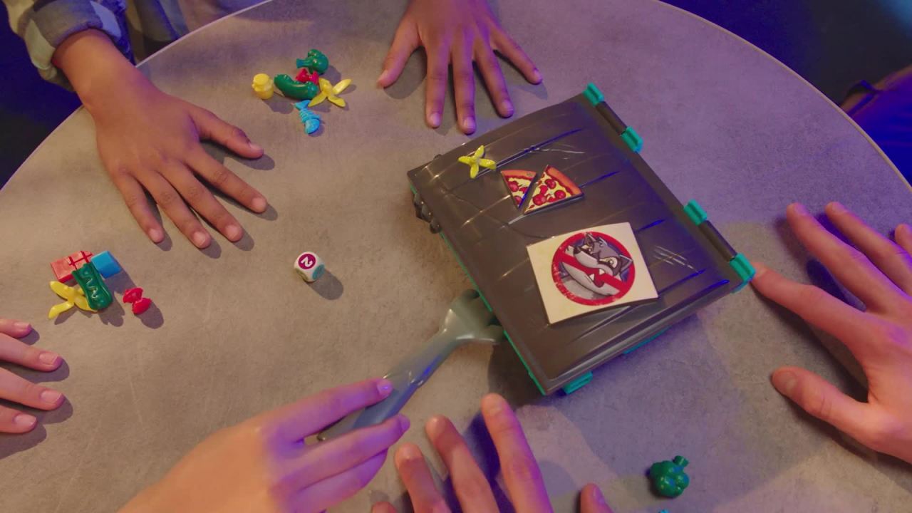 thumbnail video image 2 of Goliath Dumpster Diver- Skill & Action Game, 2 of 8