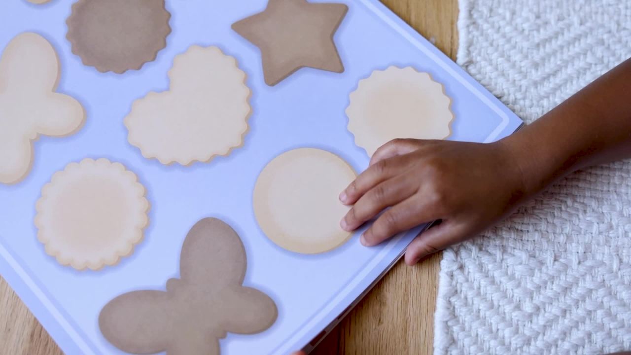 thumbnail video image 2 of Melissa & Doug Sweets and Treats Sticker Pad - 500 Stickers, 16 Backgrounds, 2 of 10