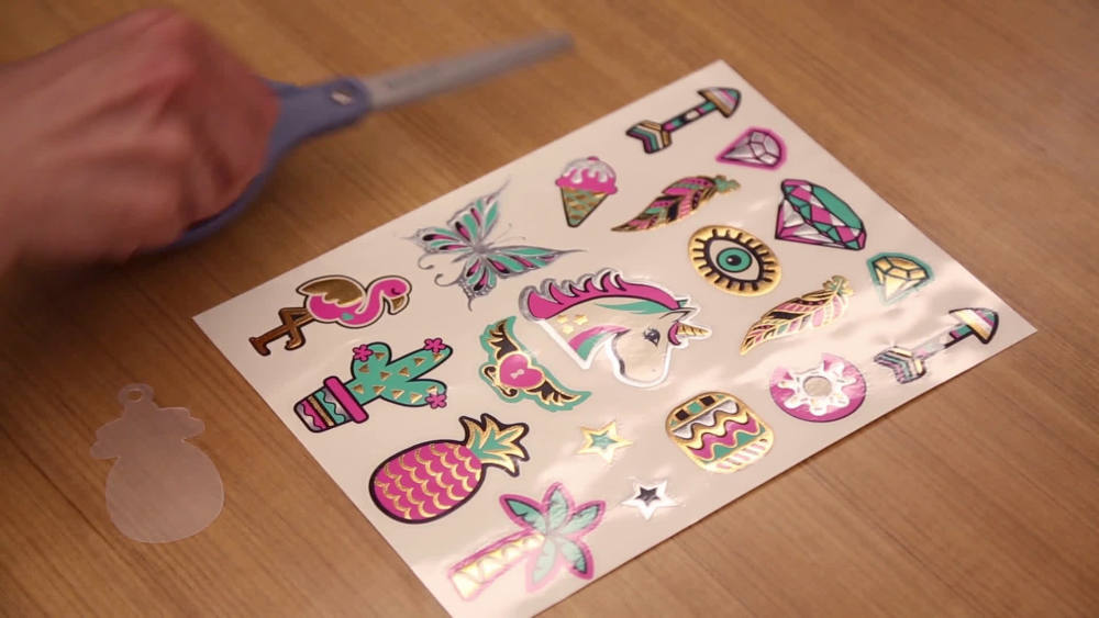 Shrinky Dinks Cool Foil Jewelry