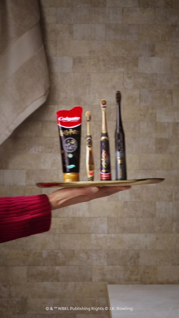 thumbnail video image 2 of Colgate Harry Potter Kids Toothpaste with Fluoride, Bubblegum Bubbling Cauldron, 4.6 oz, 2 of 12