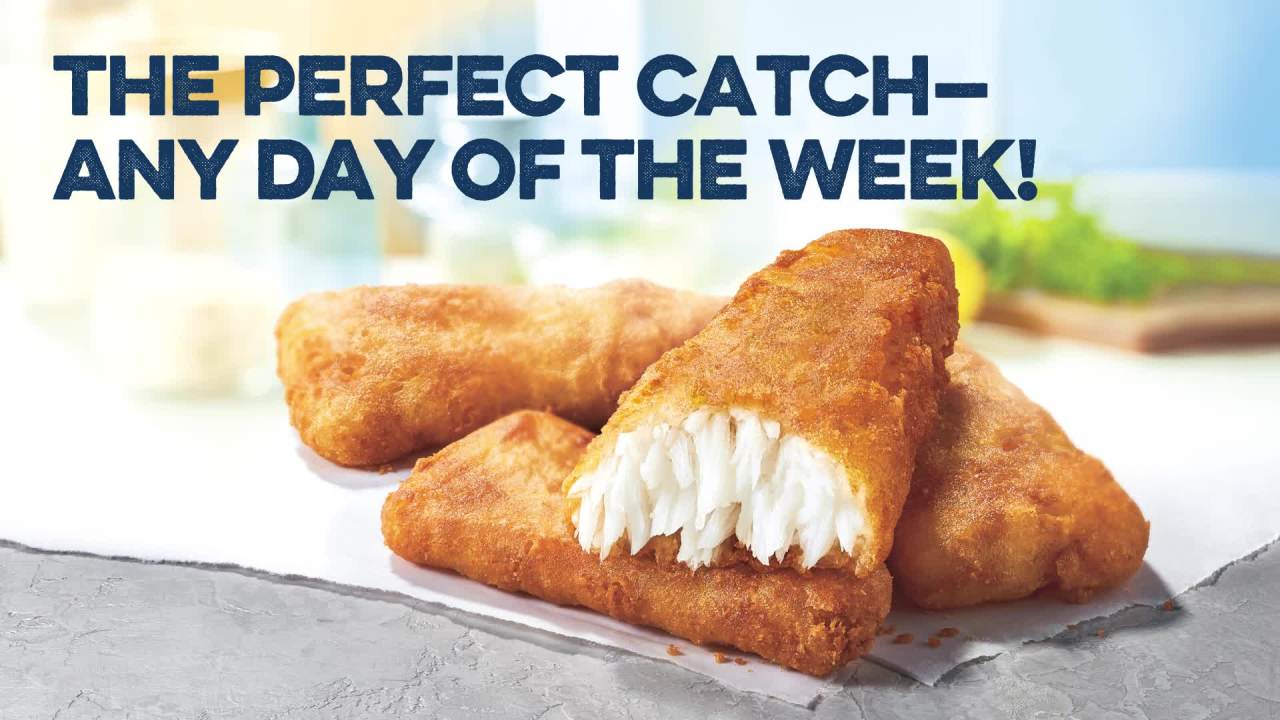 thumbnail video image 2 of Van de Kamp's Crunchy Breaded Fish Sticks, Made With Fish 24.6 oz 44-Ct (frozen), 2 of 9