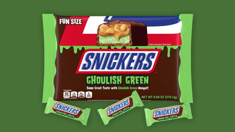 Ghoulish Green Snickers
 Snickers Ghoulish Green Milk Chocolate Halloween Candy Bars 16 Ct 9