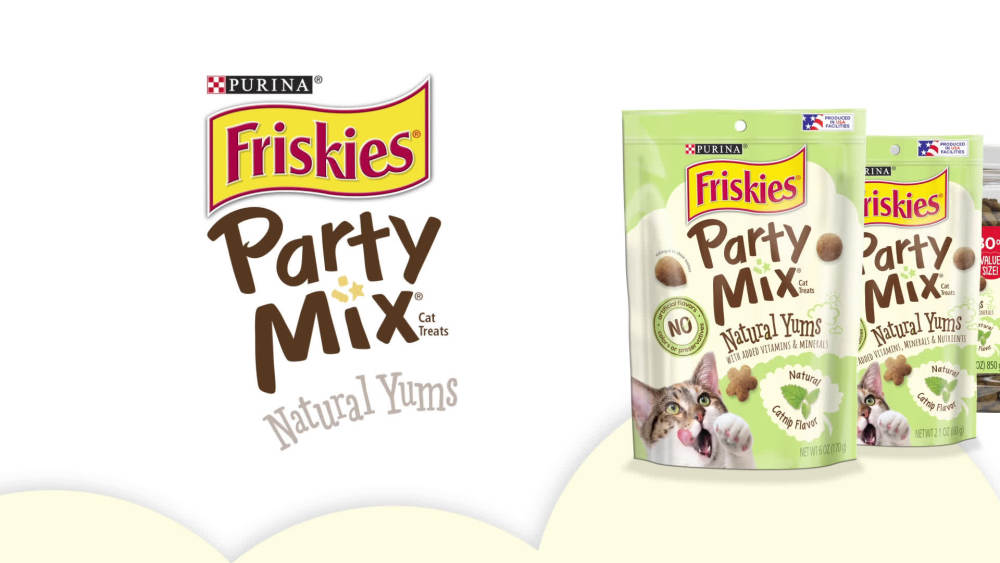 Purina Friskies Party Mix Cat Treats, Natural Yums Catnip Flavor, 20 oz