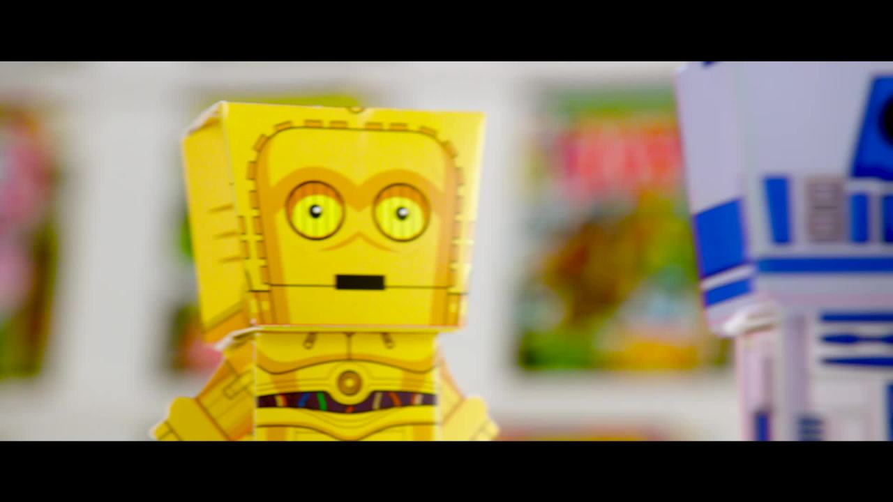 thumbnail video image 2 of Pulp Heroes Snap Bots Pull Back Star Wars 3D Figure R2-D2, 2 of 5