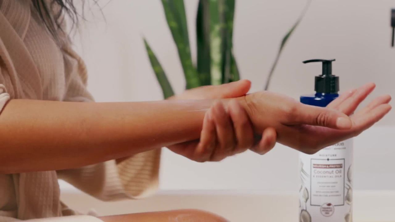 thumbnail video image 2 of Dr Teal's Vitamin C Lotion, 18 oz., 2 of 6