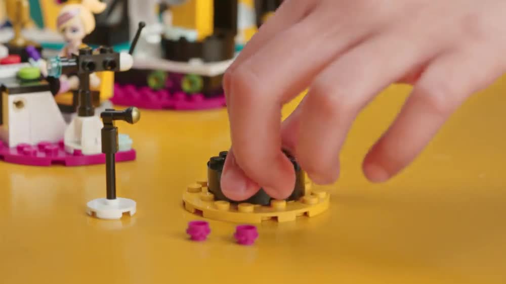 thumbnail video image 2 of LEGO Friends Andrea's Talent Show 41368, 2 of 8