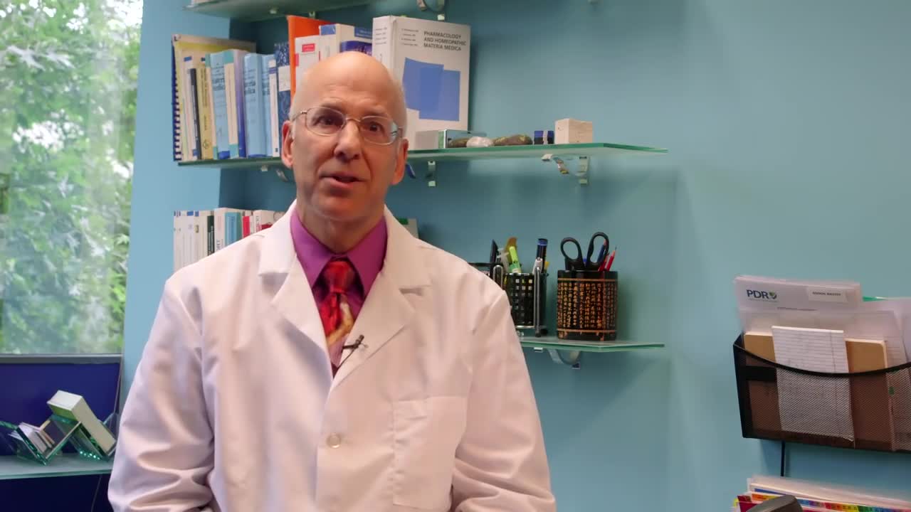 thumbnail video image 2 of Boiron Allium Cepa 200CK, Homeopathic Medicine for Runny Nose With Clear Discharge, 80 Pellets, 2 of 11