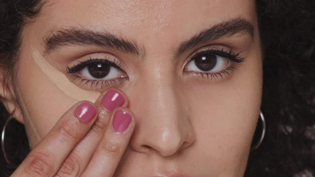 thumbnail video image 2 of Revlon ColorStay Flex Wear Concealer, Full Coverage, 24HR Wear, 076 Caramel, 0.34 fl oz, 2 of 18