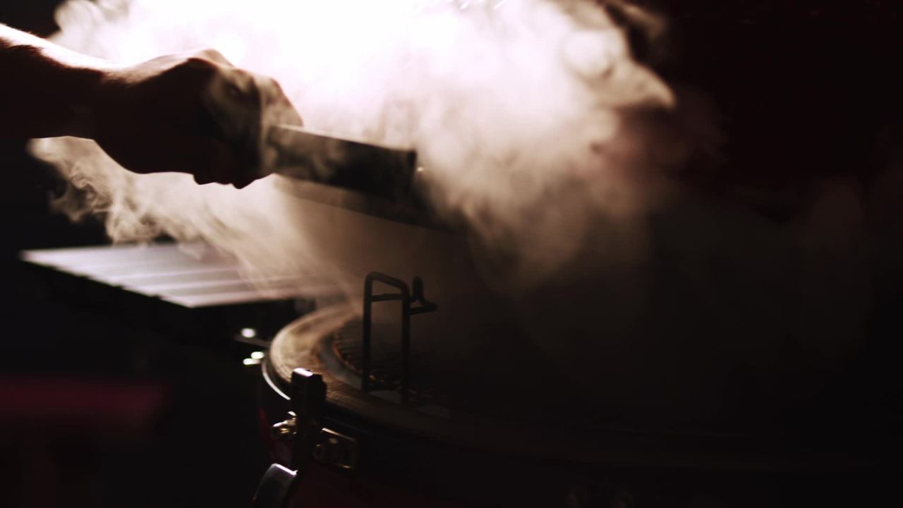 thumbnail video image 2 of Kamado Joe Classic II 18 Inch Ceramic Outdoor Charcoal Grill BBQ without Cart, 2 of 7