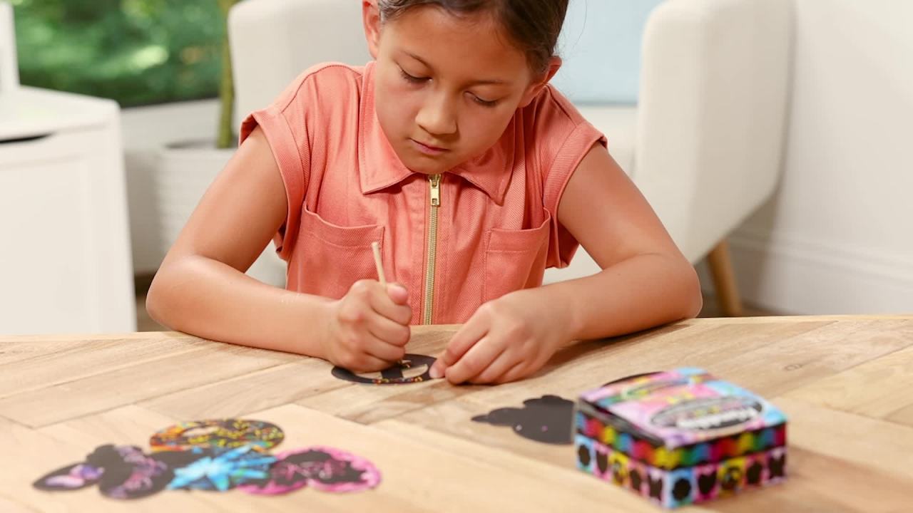 thumbnail video image 2 of Melissa & Doug Scratch Art® Box of 125 Friendship-Themed Shaped Notes in Desktop Dispenser (Approx. 3.5” x 3.5” Each Note), 2 of 10