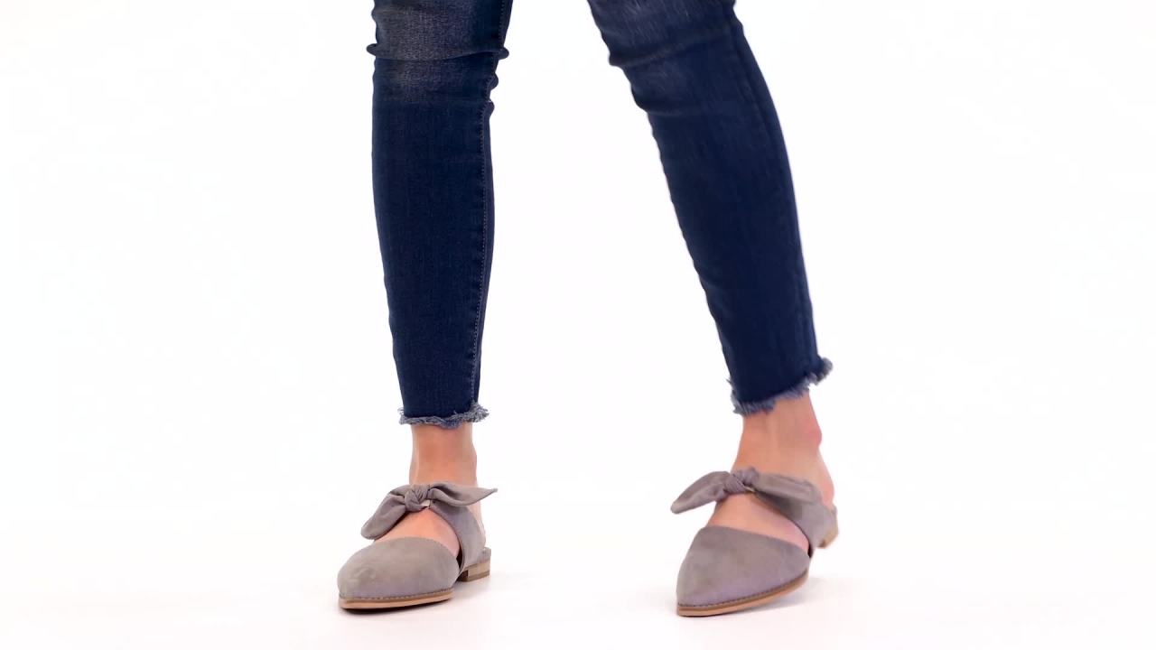 thumbnail video image 2 of Journee Womens Telulah Narrow Width Slip On Pointed Toe Mule Flats, 2 of 10