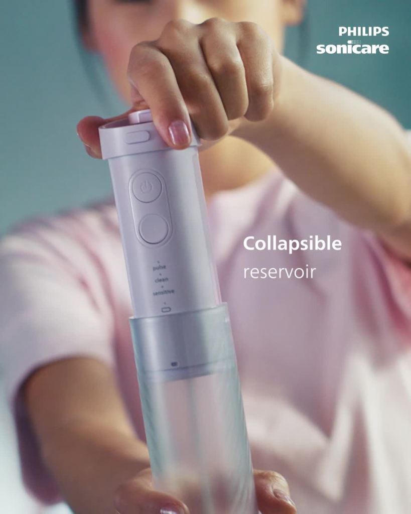 thumbnail video image 2 of Philips Sonicare Compact Flosser 1000, Purple, HX3333/23, 2 of 15