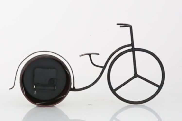 thumbnail video image 2 of DecMode 8" Black Metal Bike Clock, 2 of 9